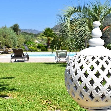 Taormina Villa Ibiscus Alcantara Gaggi Екстер'єр фото
